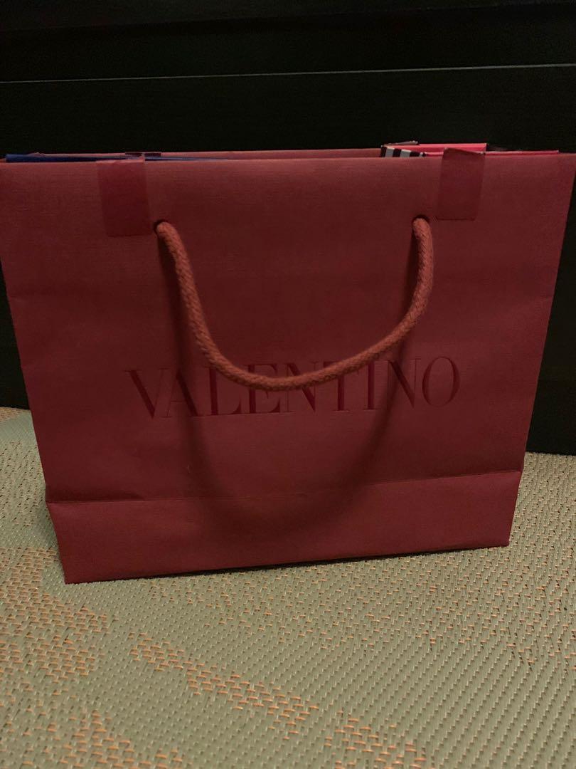 Valentino gift bag discount