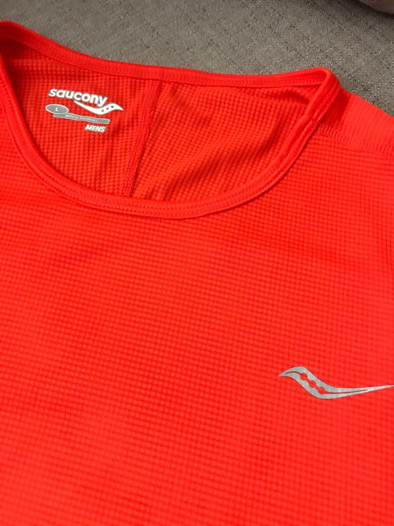saucony t shirts mens red