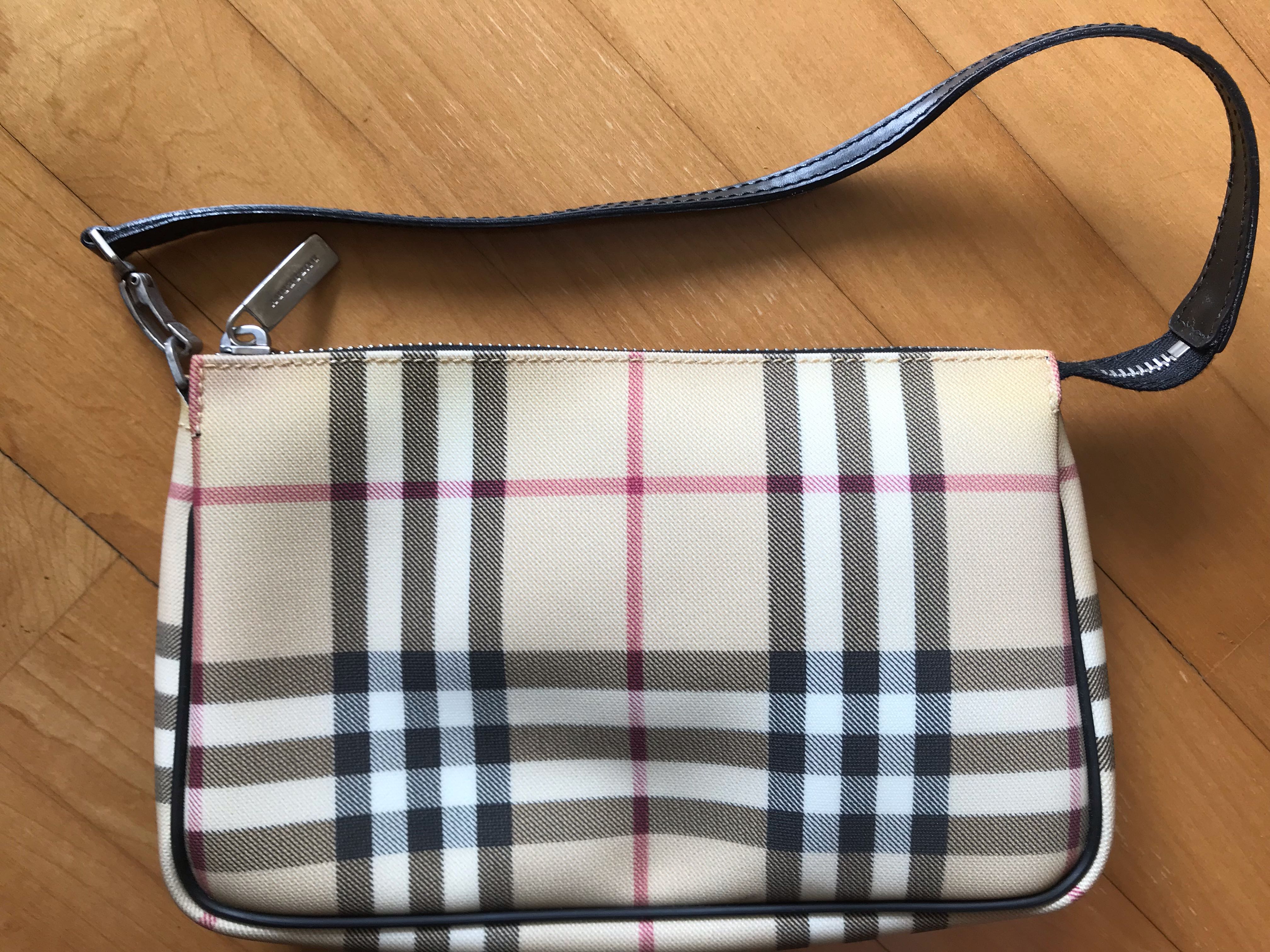 Burberry small shoulder bag, Women's Fashion, Bags & Wallets, Shoulder Bags  on Carousell