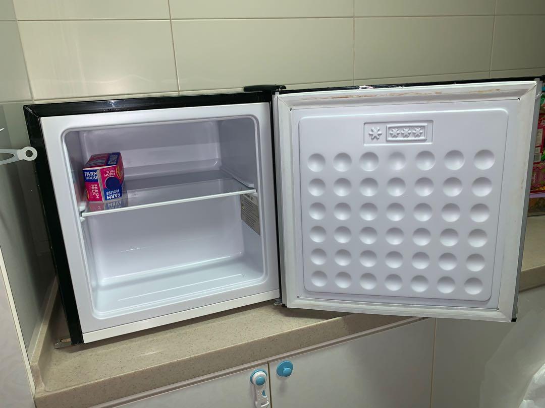 Europace bar outlet freezer