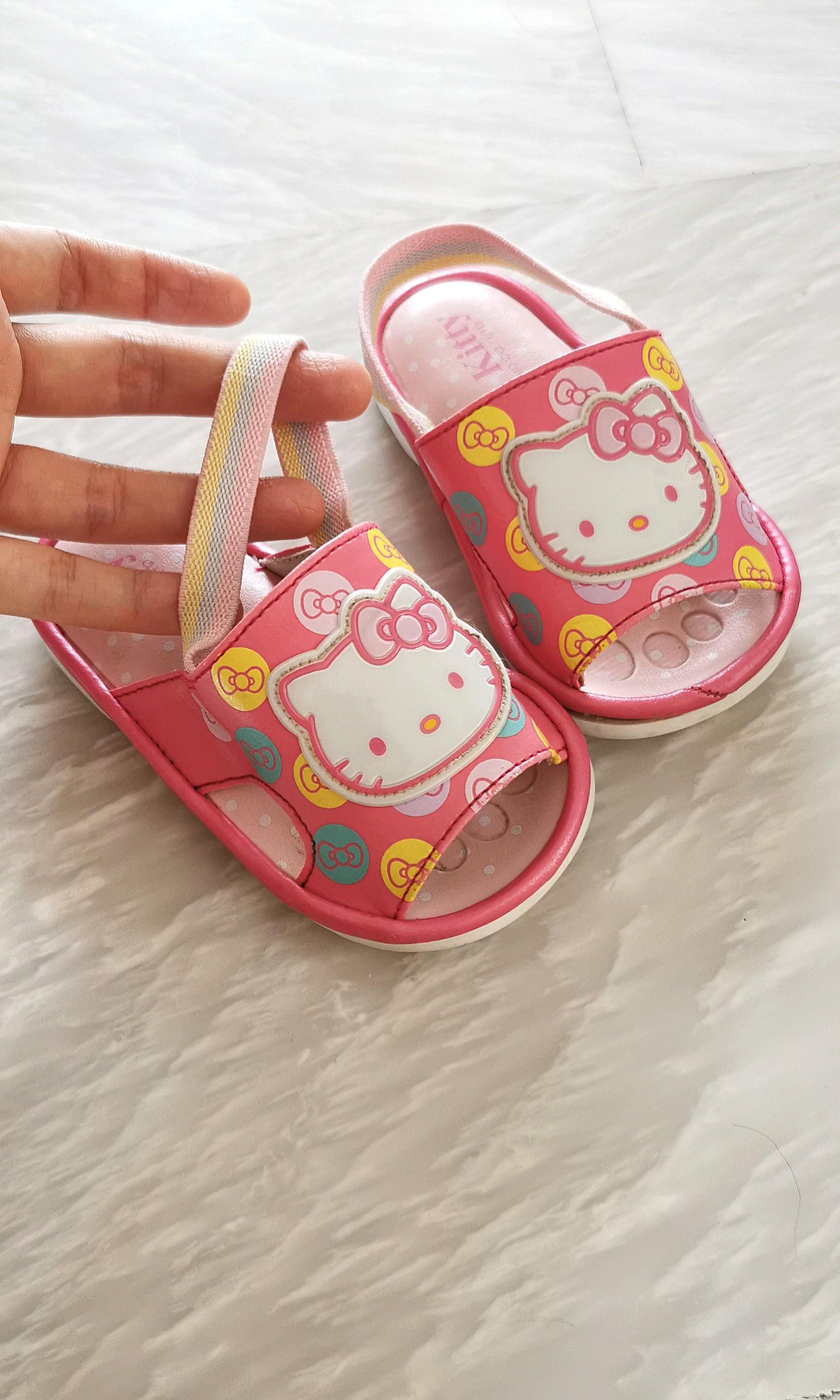 Hello Kitty Slippers 1564027572 906301c2 Progressive 