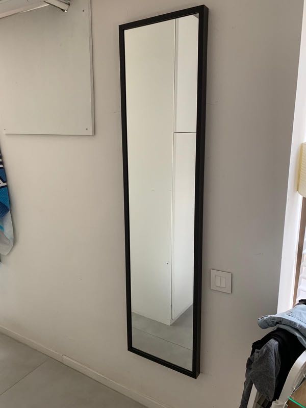 IKEA full length mirror, 傢俬＆家居, 傢俬, 書櫃、櫃子及架 Carousell