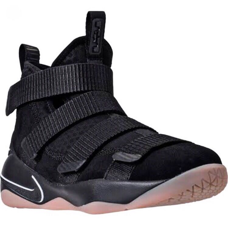 lebron james lifestyle shoes