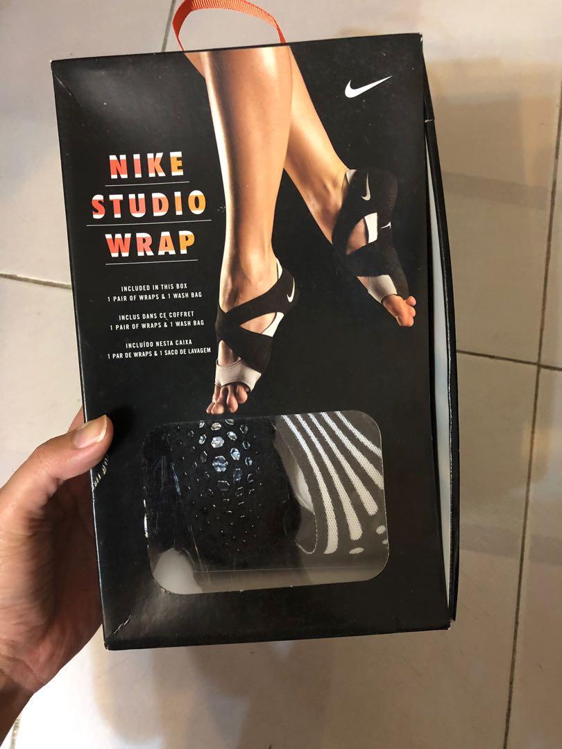 nike studio wrap yoga