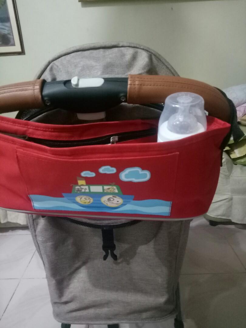 Philips Avent Stroller Organizer (Category: Strollers) located in Caloocan City. Submitted by kayceegee (Listing ID 241904208, Image 2). Description: Brand New Philips Avent More Storage for milk, phone etc..