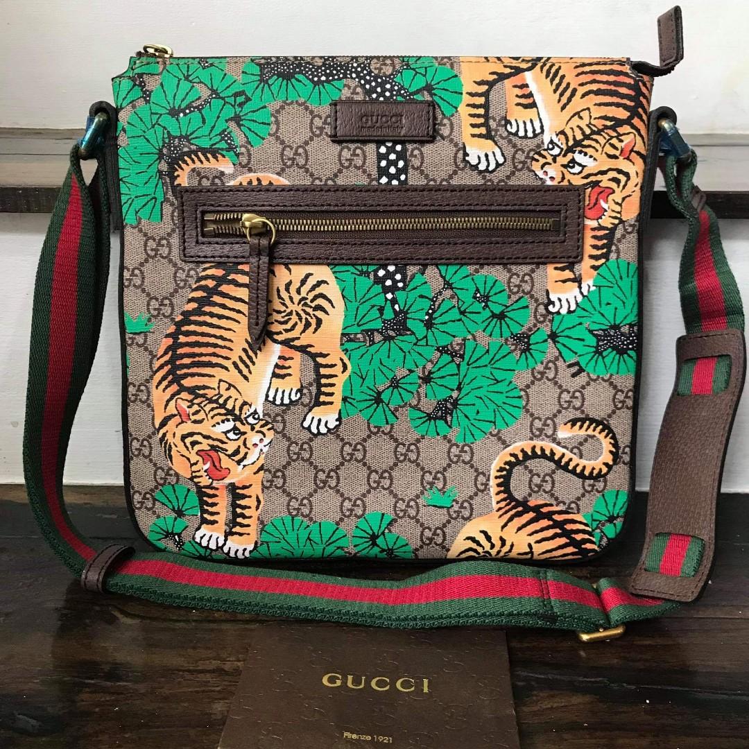 Gucci Bengal Gg Supreme Print Messenger Bag in Brown for Men