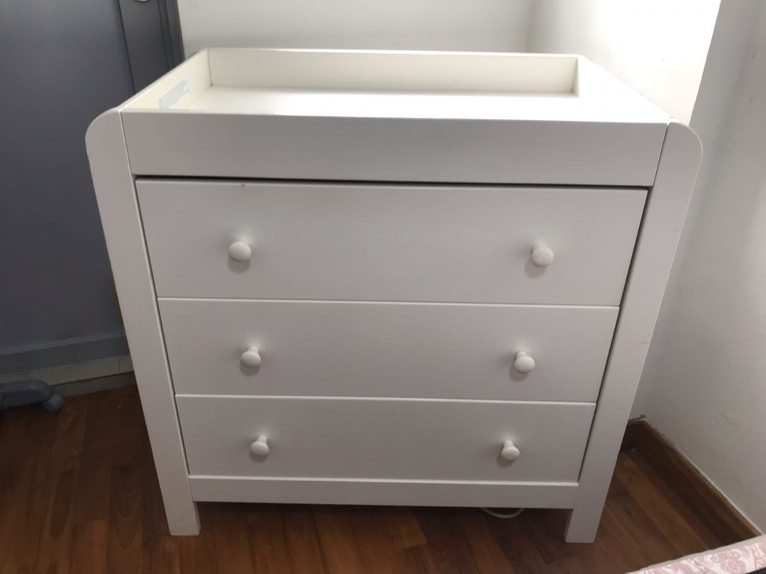 baby changing table mamas and papas