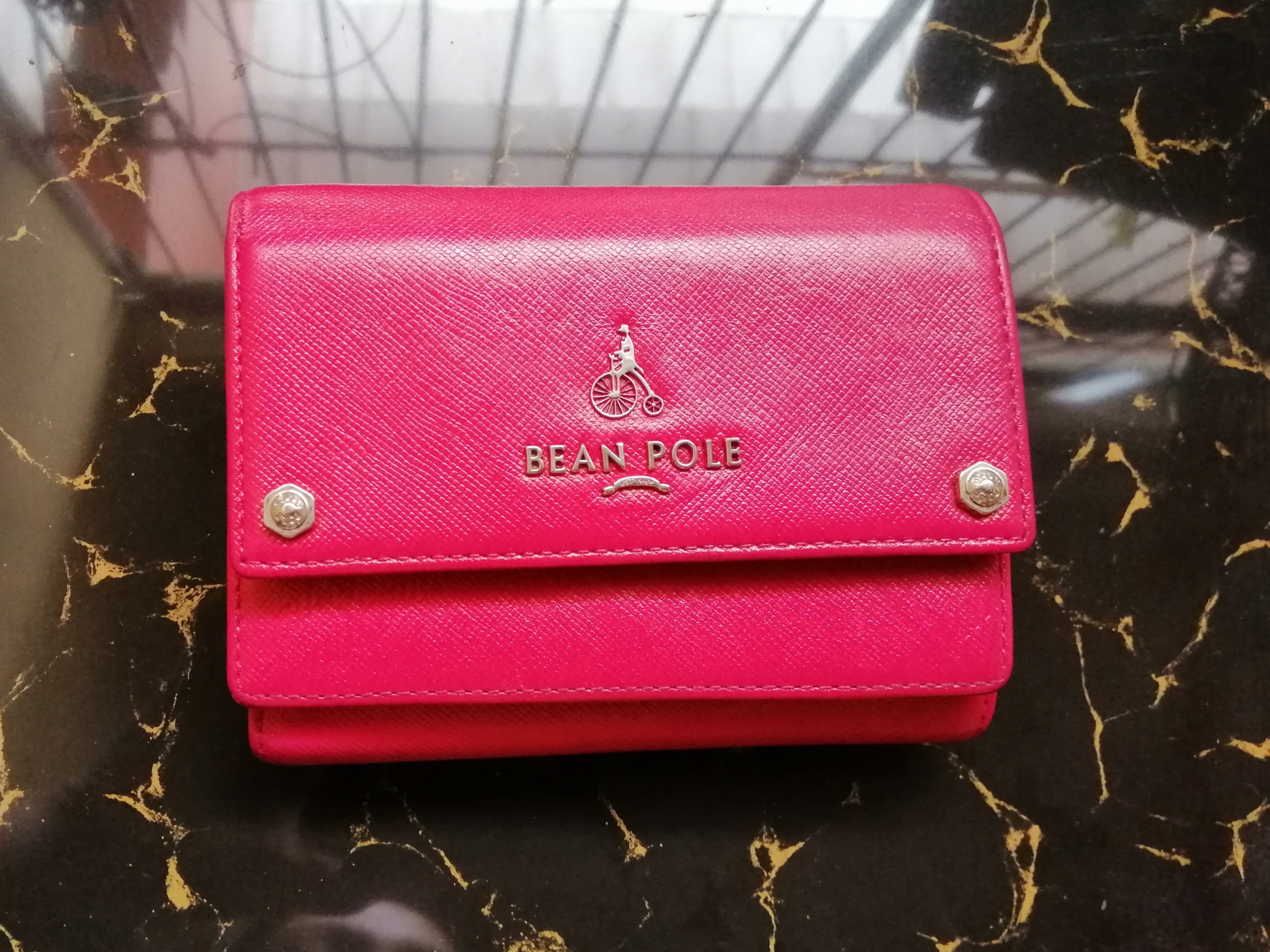 Bean Pole Trifold Wallet