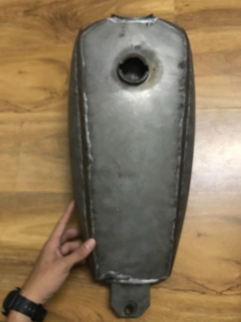 Custom Cafe Racer Tank, Auto Accessories on Carousell