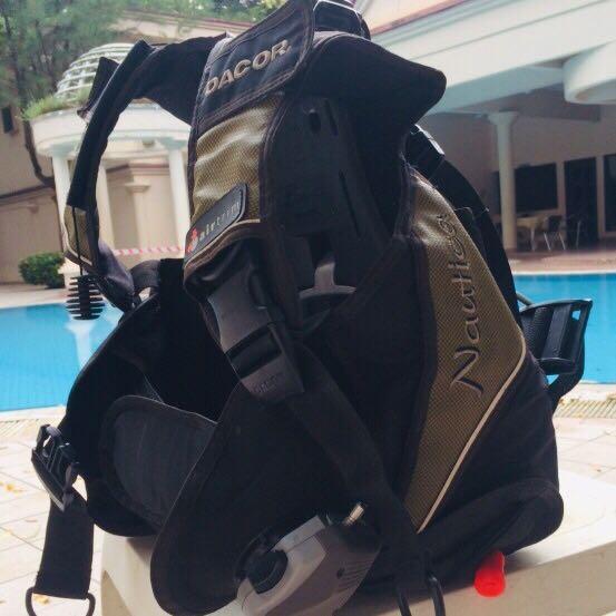Scuba Diving Gear Dacor Nautica Airtrim AT BCD In Black Gold Size XS