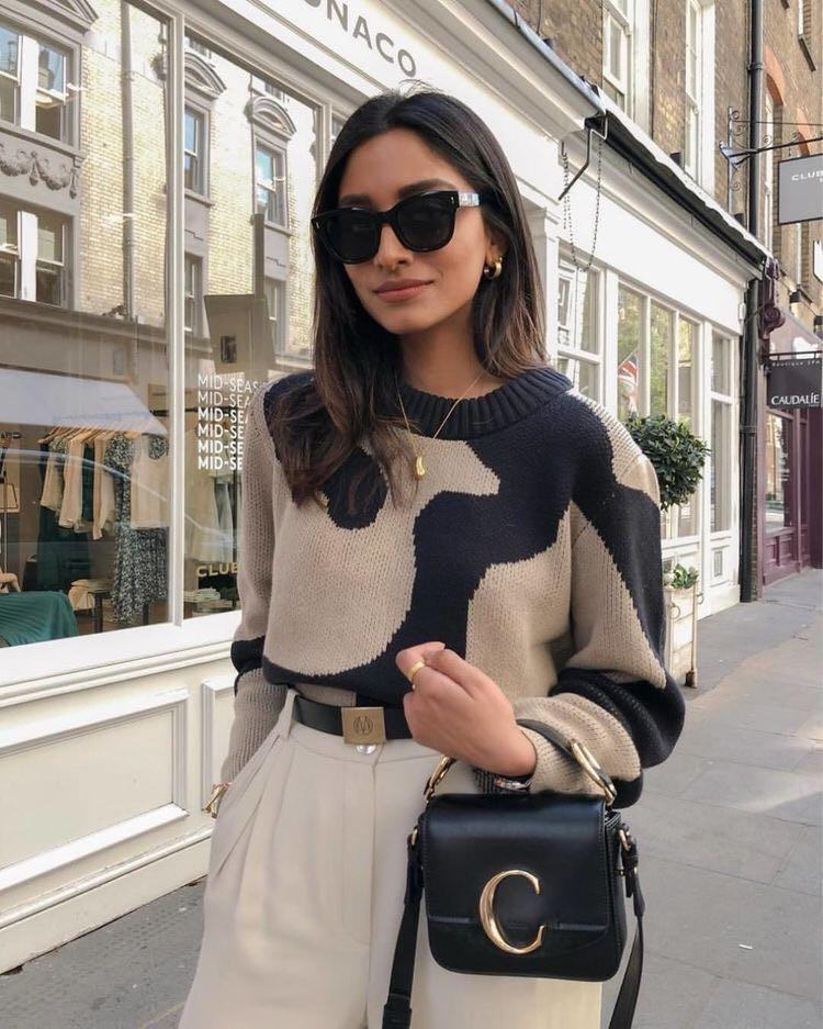 New never worn Chloe Mini C Bag in Black Luxury Bags Wallets