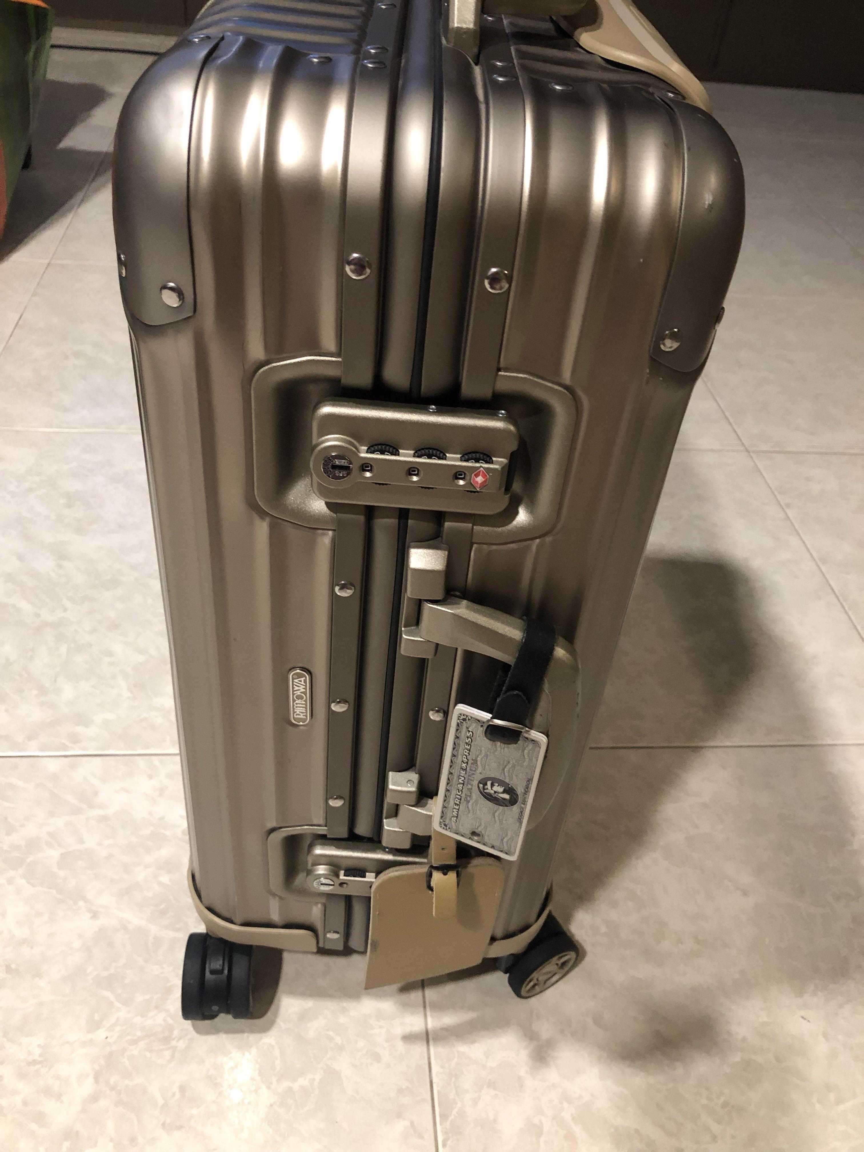 Rimowa Topas Titanium Cabin Multiwheel 