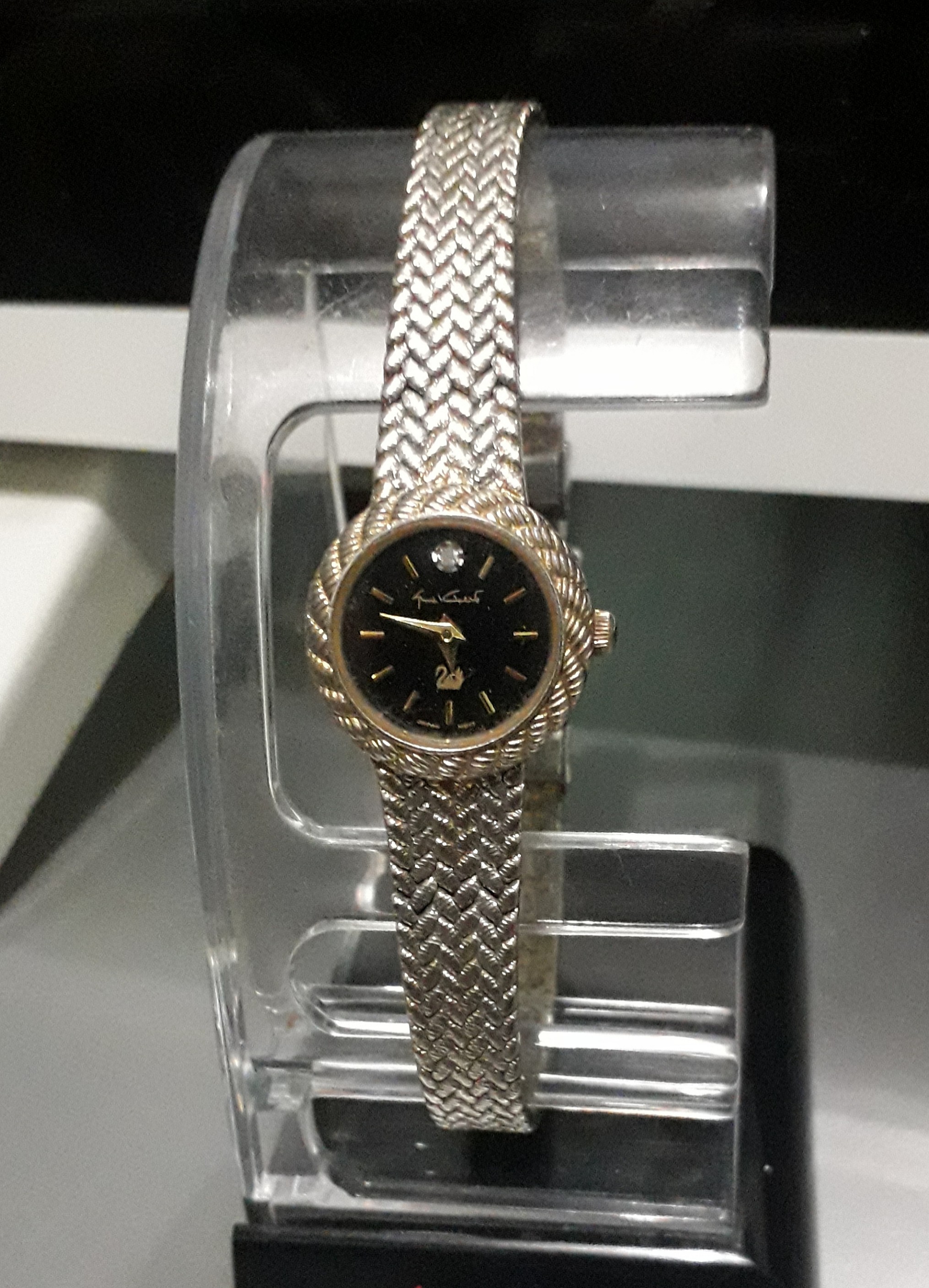 Gloria vanderbilt diamond watch hotsell
