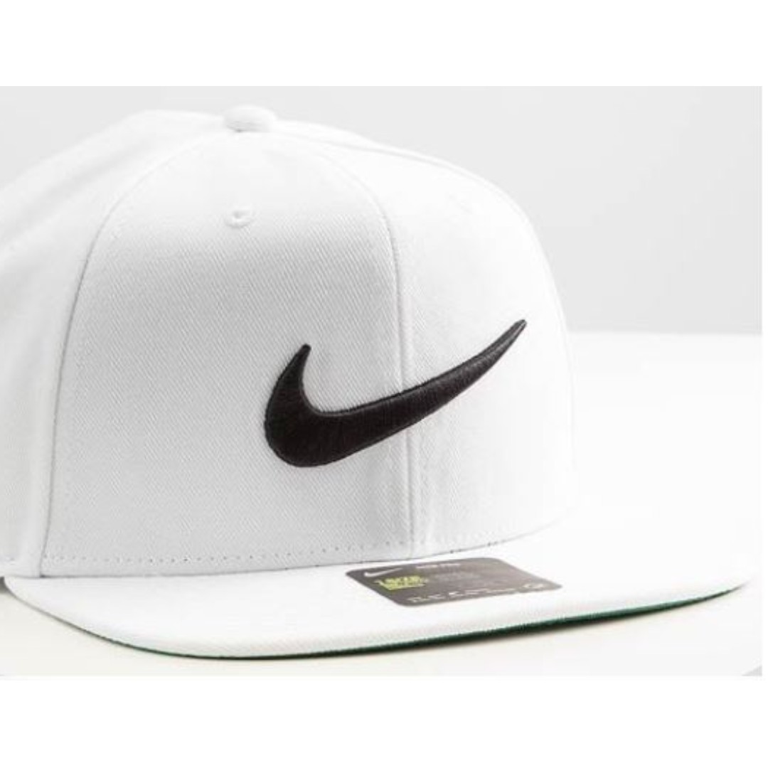 Nike classic swoosh snapback cap Clearance