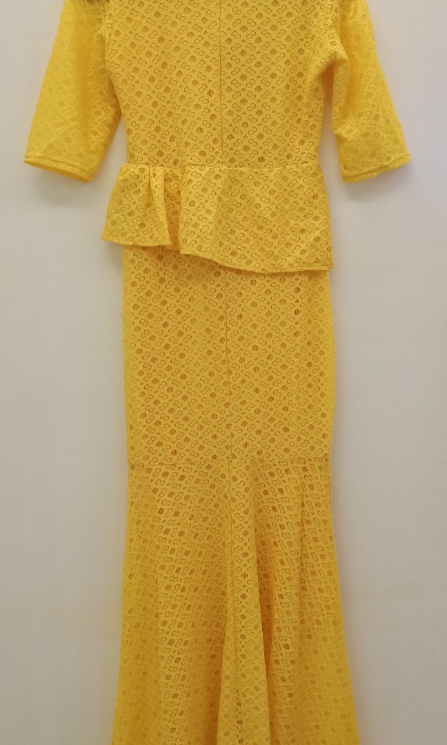 yellow gown with sleeves