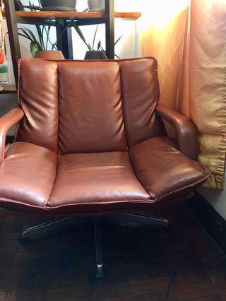 Leather swivel accent chairs for home or office