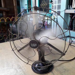For sale vintage electric fan