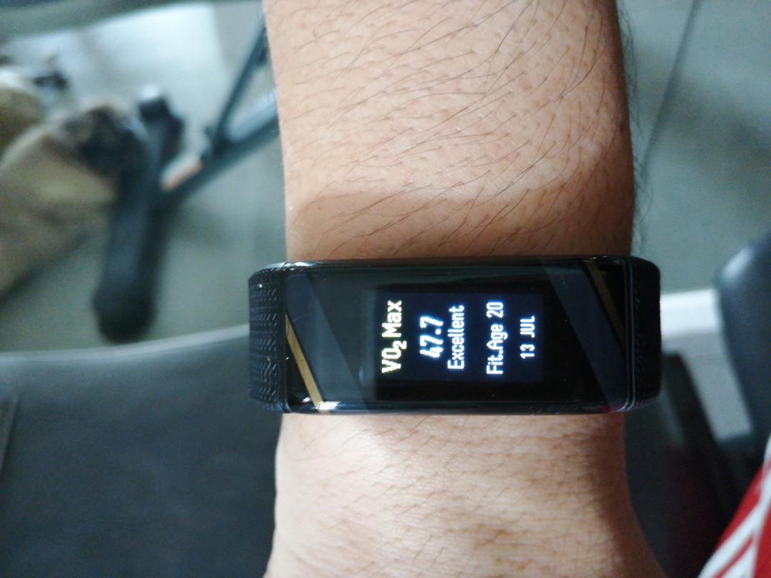 Actxa Spur+. HPB Sports heart rate monitor and VO2 Max fitness & steps