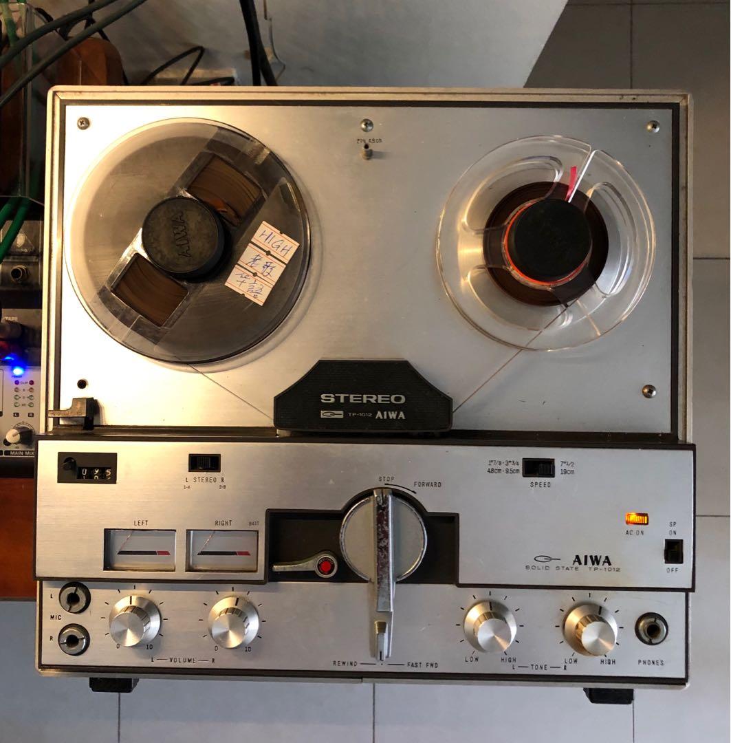 Aiwa Stereo Reel to Reel Tape Recorder, Model Tp-1002, Turns On