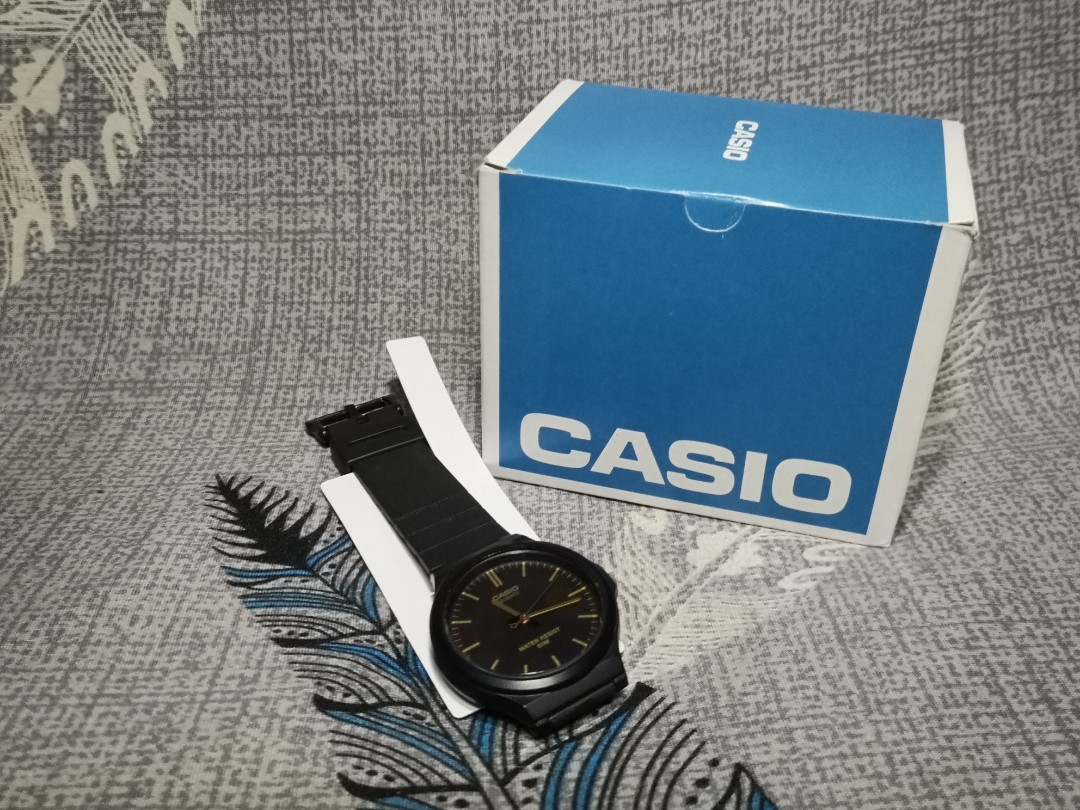casio unisex black resin strap watch