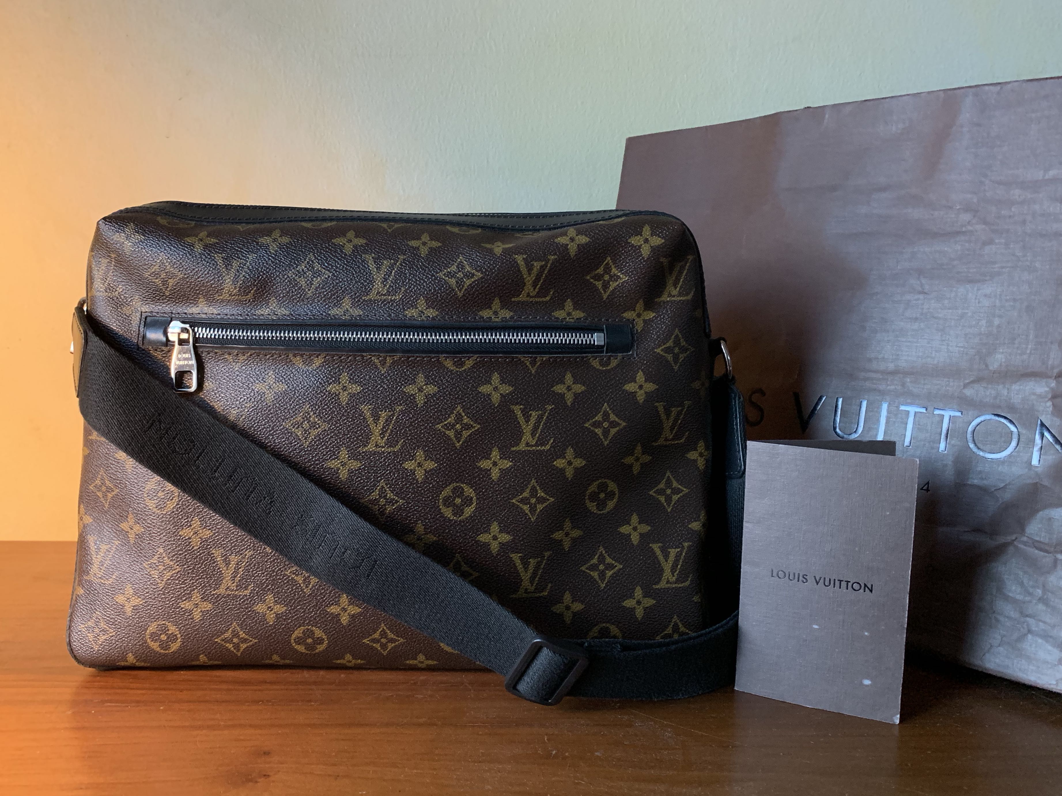 Louis Vuitton Torres Messenger Bag – DesignerGoodsForLess