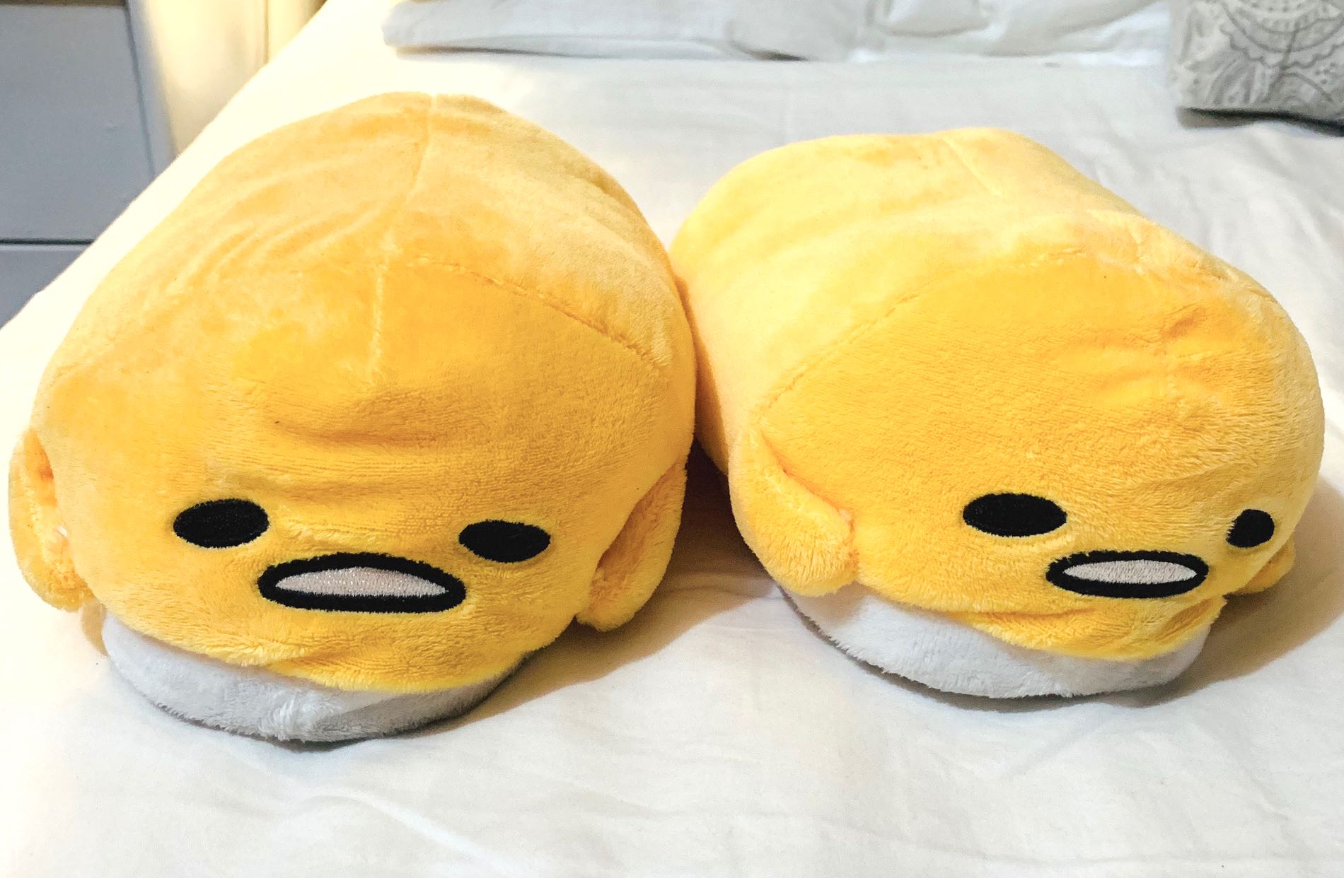 Forge Claire Pick up blade Plush Gudetama Slippers, Women's Fashion, Watches & Accessories, Other  Accessories on Carousell