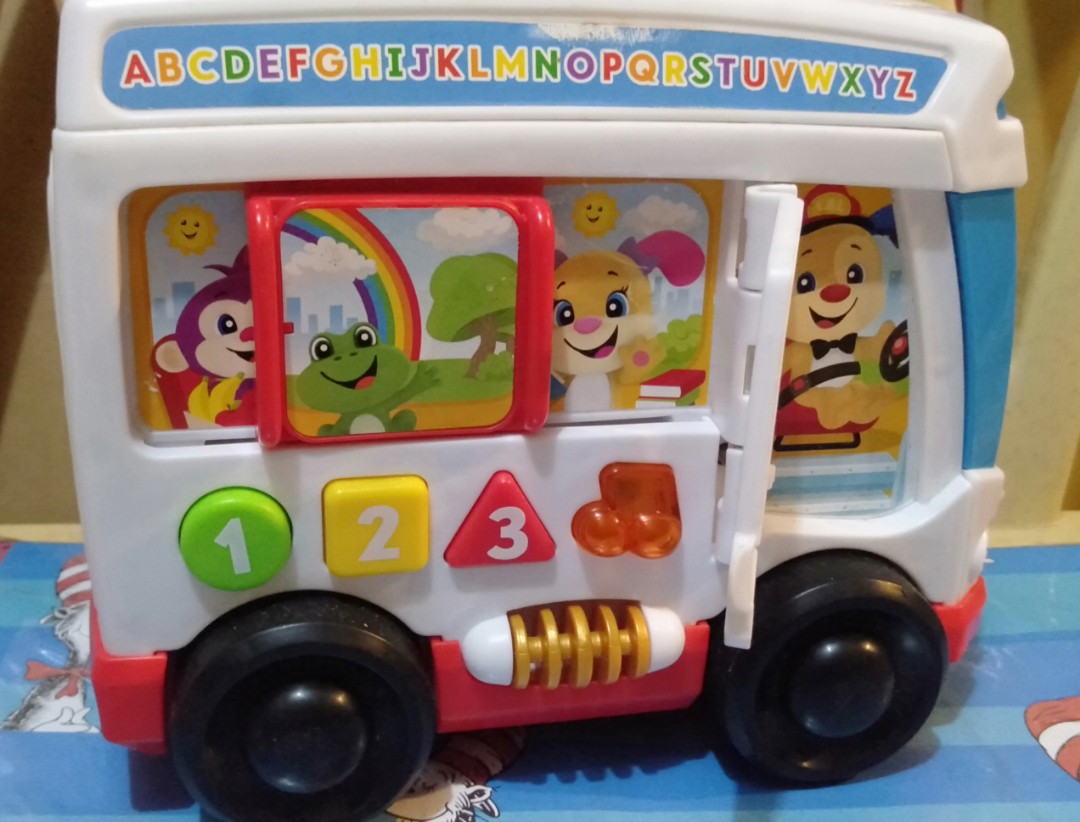 Fisher price laugh and learn around outlet town bus