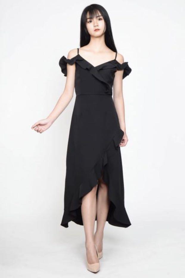 Forever 21 best sale black ruffle dress