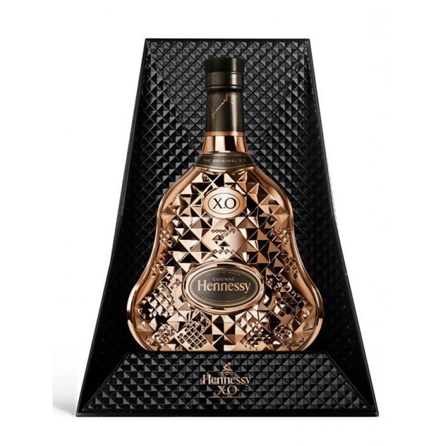 Hennessy XO on bronze cradle