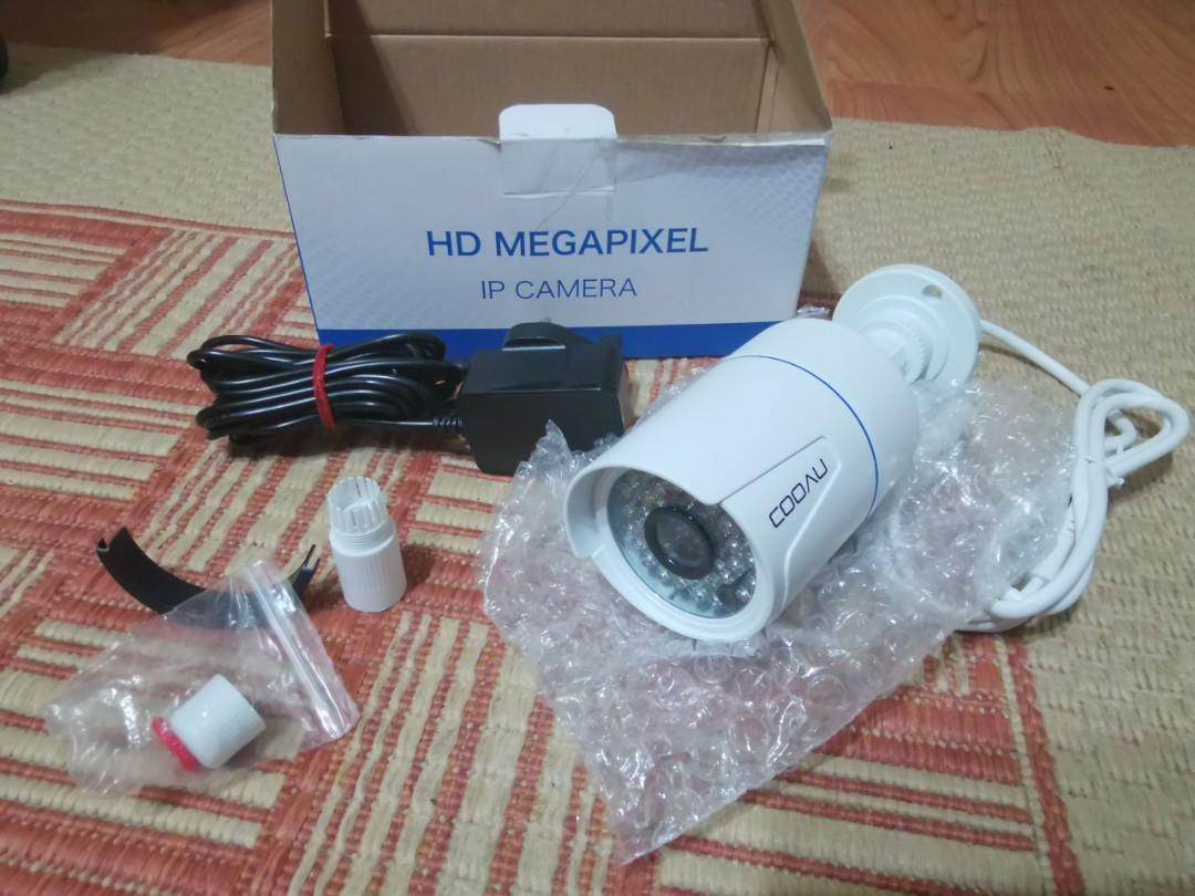 IP Camera (Category: Security Systems & CCTV Cameras) located in Singapore. Submitted by max.tan.3344 (Listing ID 242240193, Image 2). Description: HD Megapixel IP Camera. Waterproof. Easy set up. For home security and monitoring..