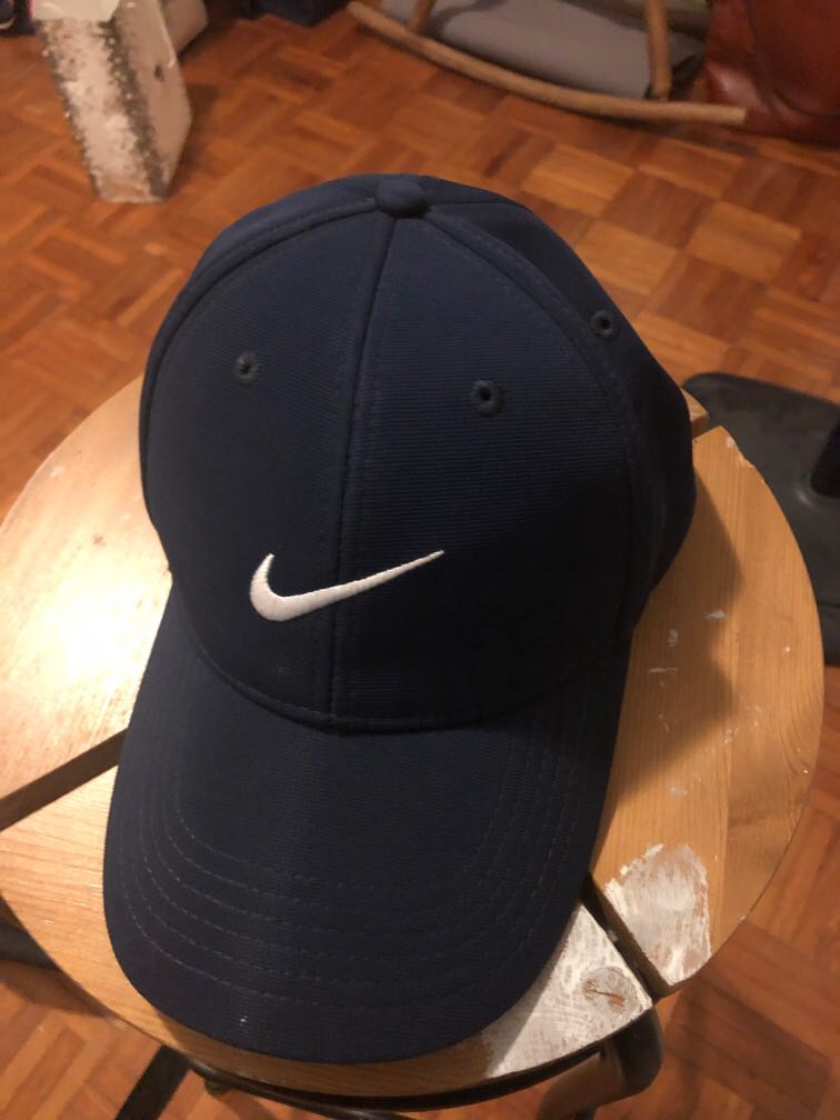 navy blue nike hat