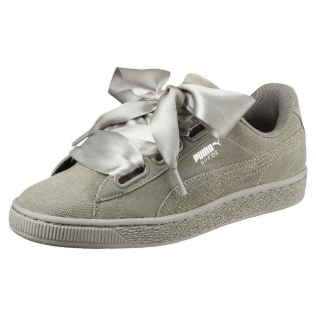 Nauw Onderstrepen vacature Puma suede Heart Grey Color shoes with satin lace ribbon, Women's Fashion,  Footwear, Sneakers on Carousell
