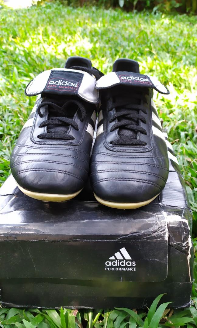 Sepatu Bola Adidas Copa Mundial Olah Raga Perlengkapan Olahraga Lainnya Di Carousell