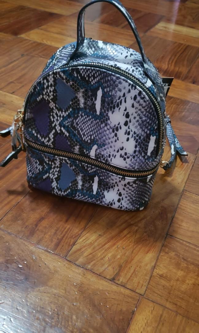 Steve madden convertible sales backpack
