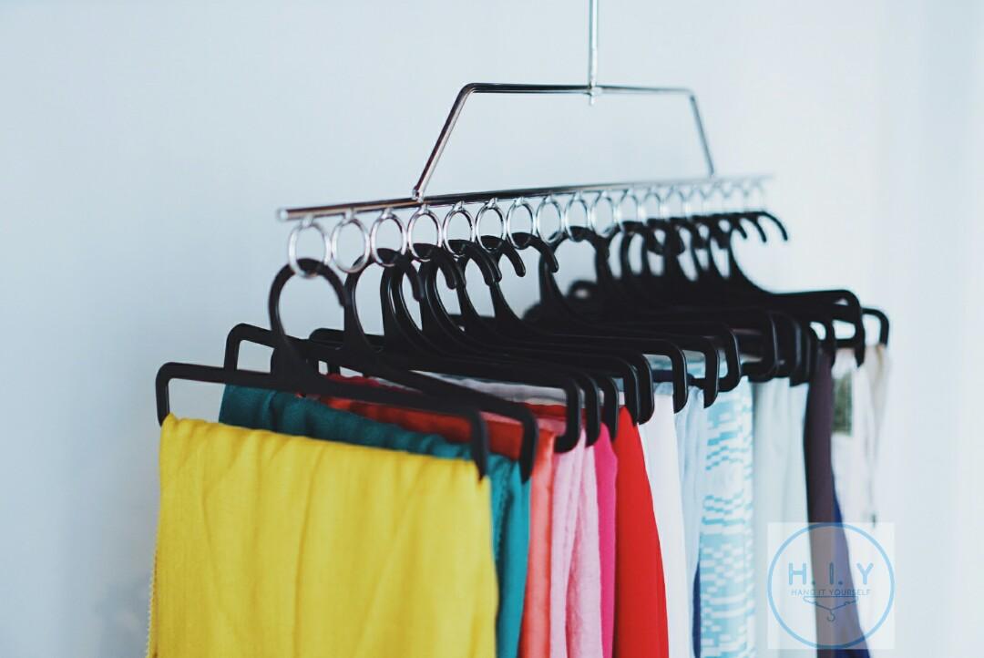 Super Neat Hijab Hanger, Women's Fashion, Muslimah Fashion on Carousell