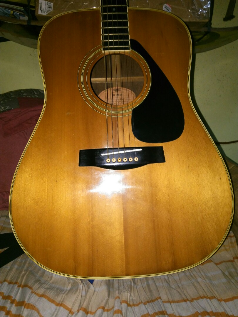 Yamaha fg 251b acoustic, Hobbies & Toys, Music & Media, CDs