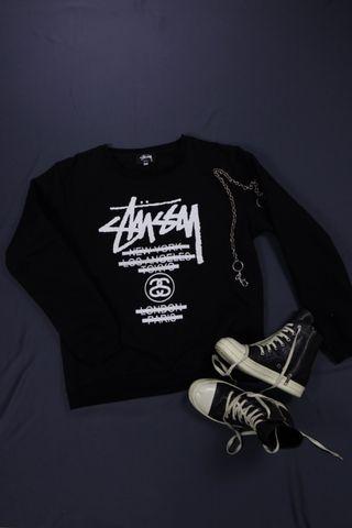 Black STUSSY world tour crewneck sweater (RUSH SALE)