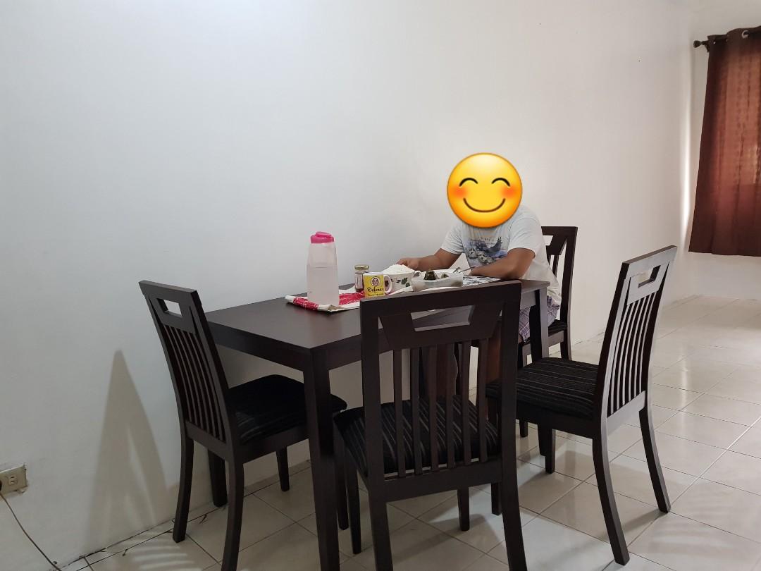 4 Seater Dinning Table And Chair From Mandaue Foam Home Furniture Furniture Fixtures Tables Chairs On Carousell