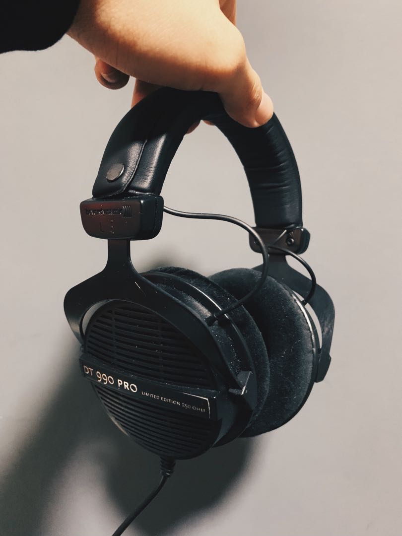 dt 990 pro limited edition