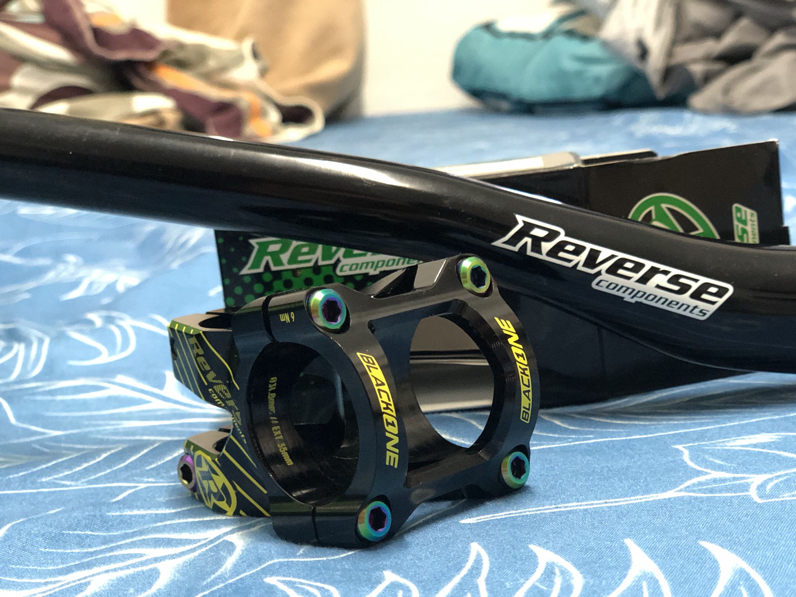 Brandnew reverse enduro stem and used reverse base handlebar, Sports