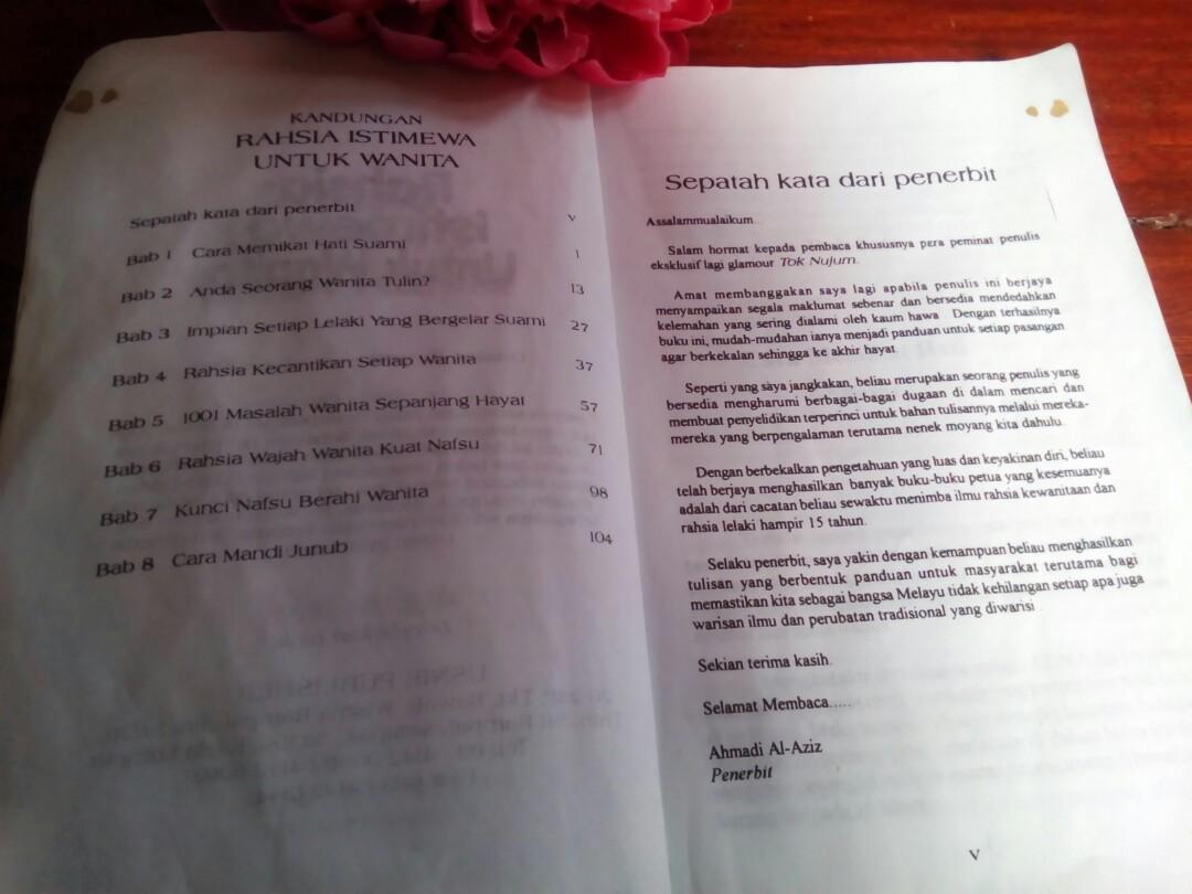 Buku Rahsia Istimewa Untuk Wanita Books Stationery Books On Carousell