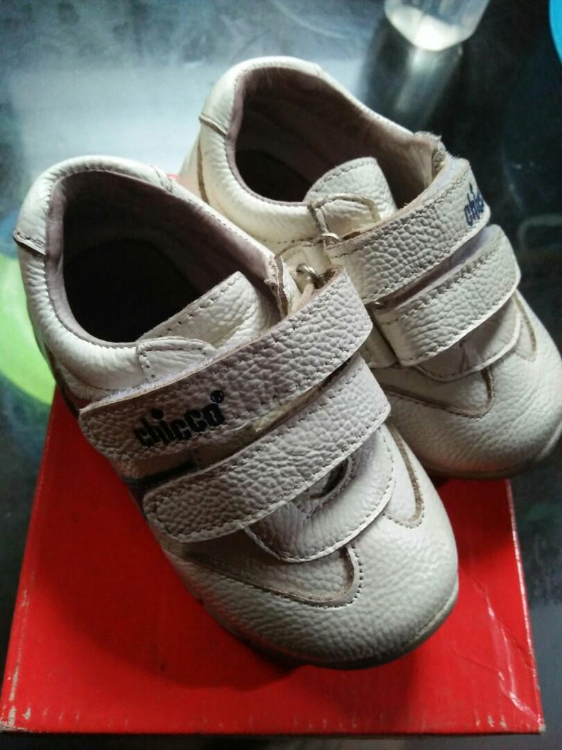 chicco baby shoes