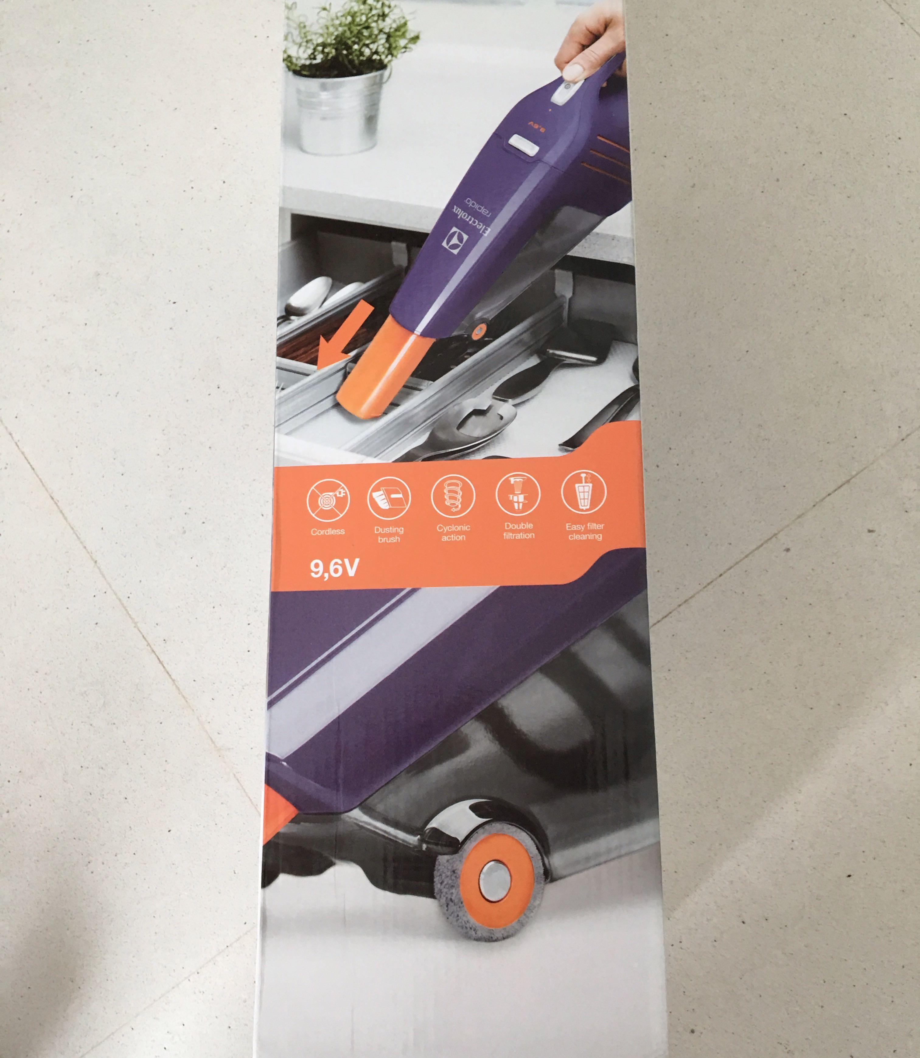 Cordless Handheld Vacuum Electrolux rapido, TV & Home Appliances, Vacuum Cleaner & Housekeeping