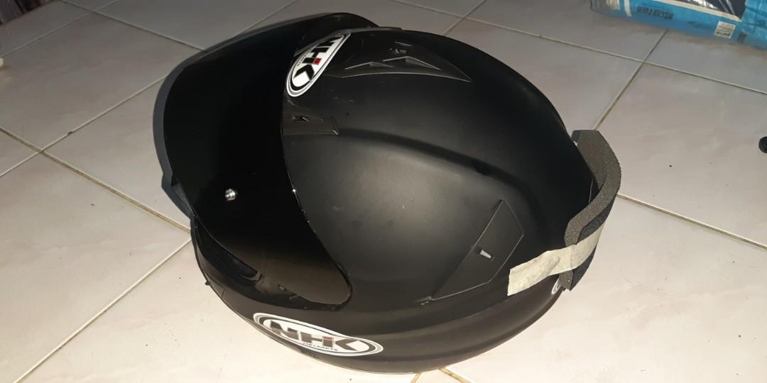 Helm nhk road fighter hitam doff, Motor 