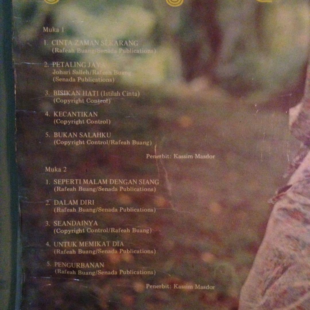 Lp Rafeah Buang Bisikan Hati Piring Hitam Music Media Cd S Dvd S Other Media On Carousell Watch premium and official videos free online. www carousell com my