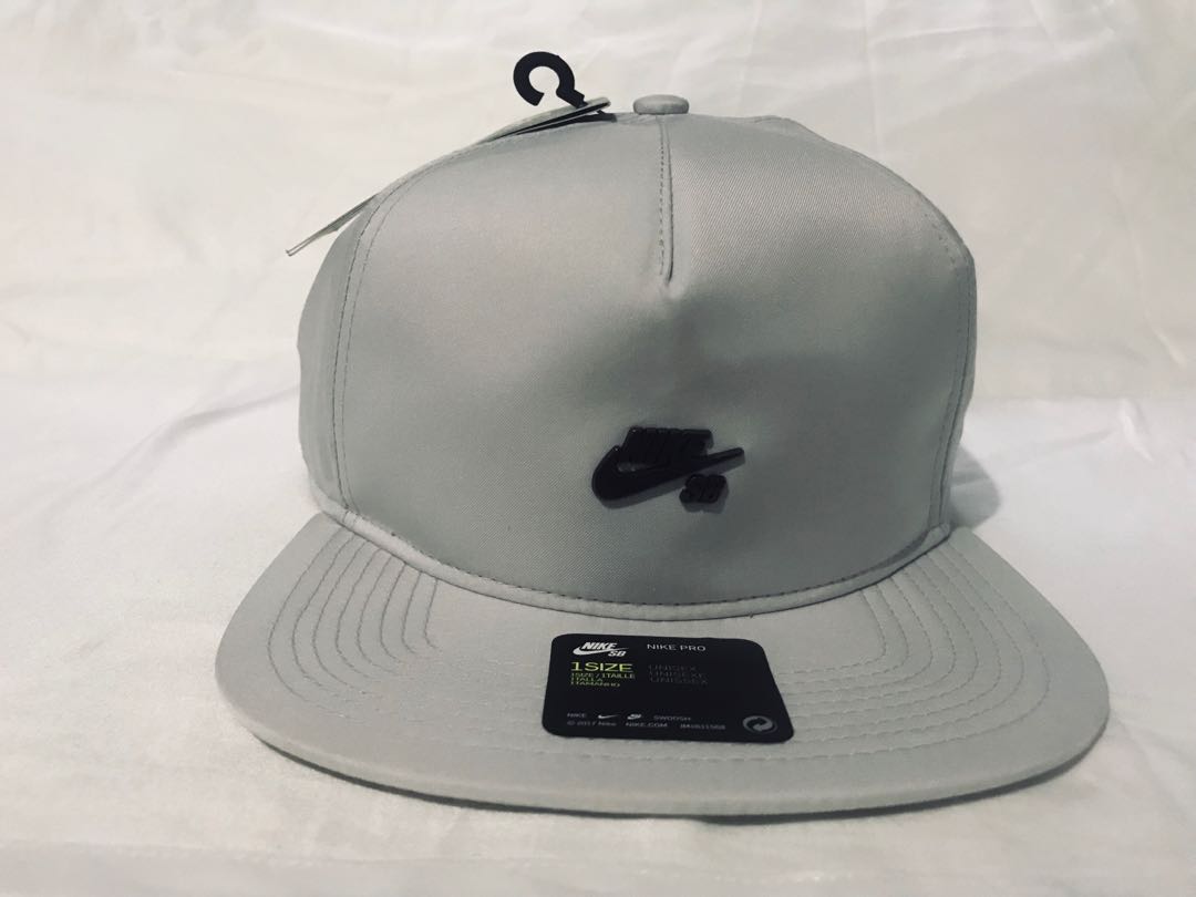 Nike Sb Aerobill Dri Fit Cap Off White Men S Fashion Watches Accessories Caps Hats On Carousell
