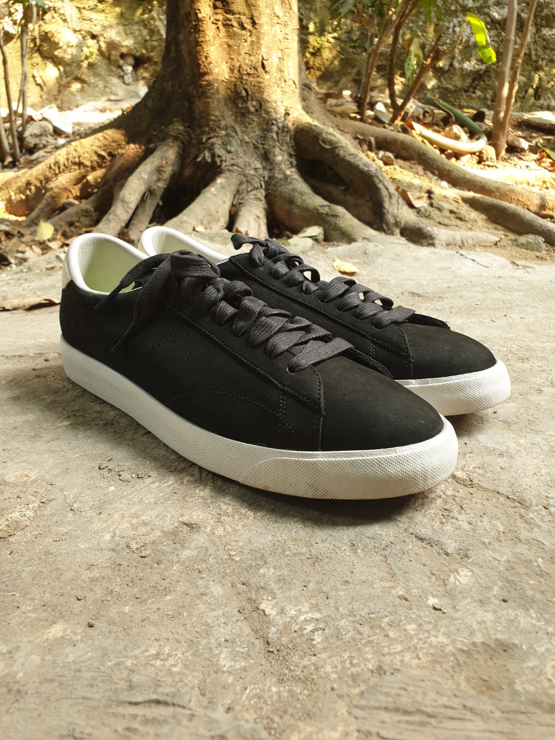 nike tennis classic slip on