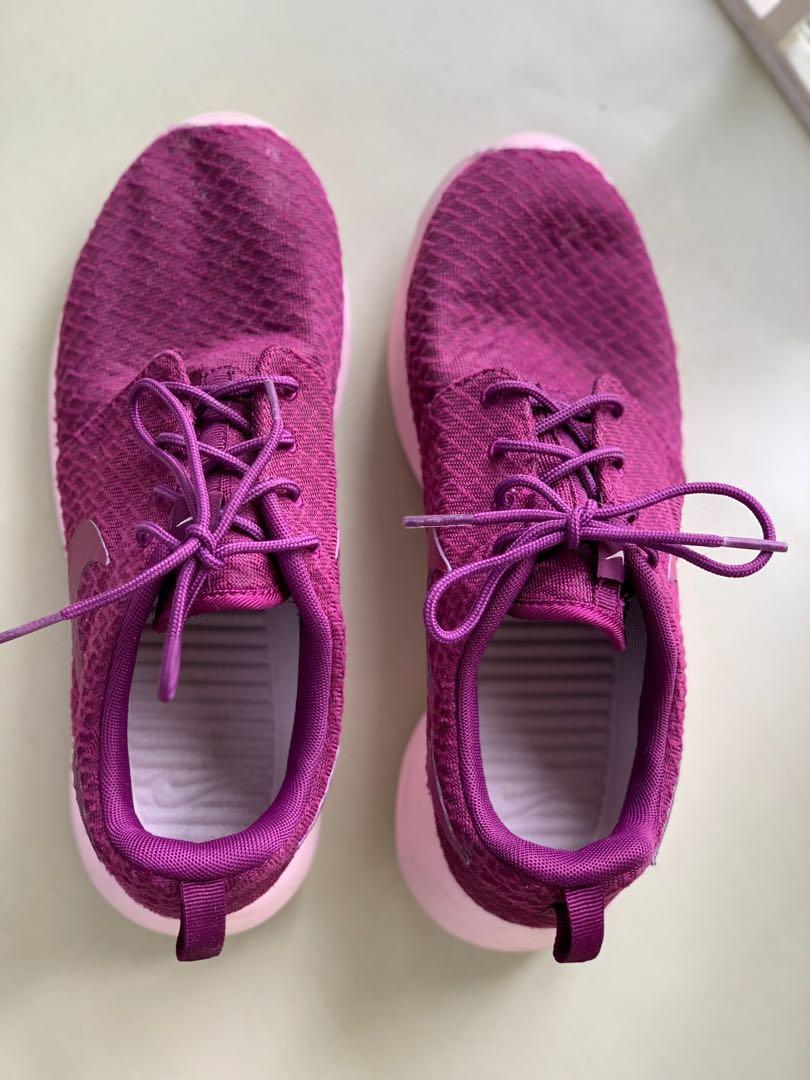 purple nike roshe womens