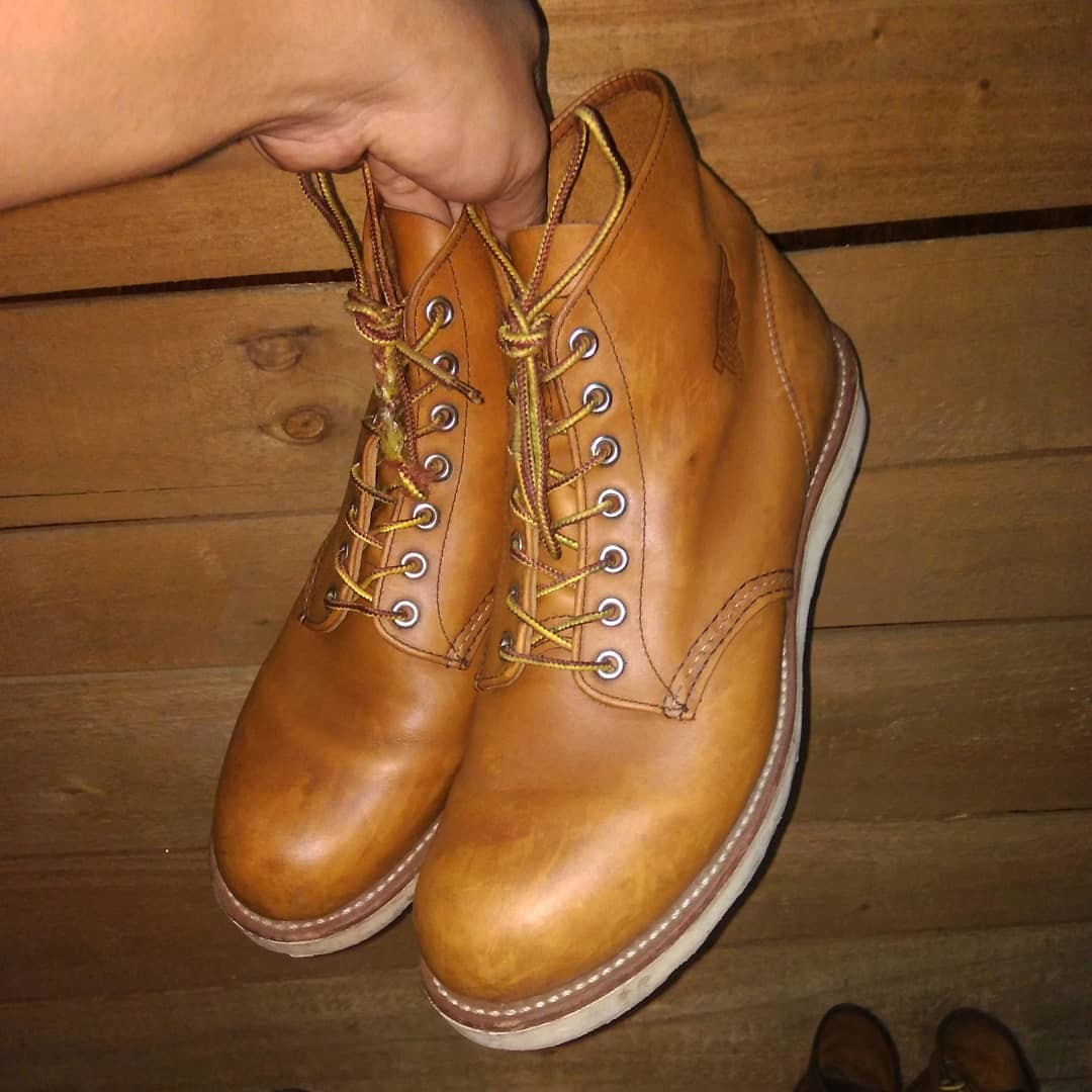 Red Wing Redwing 9107 Classic Round Toe Men S Fashion Footwear Boots On Carousell