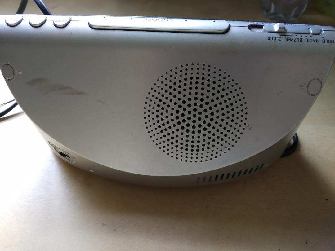 Sony Clock Radio, Audio, Soundbars, Speakers & Amplifiers on Carousell